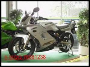 供应川崎KRR150摩托车 售价2000元